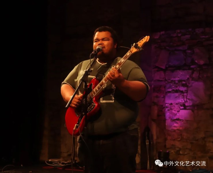 “世界因爱而生”2023全球春晚：摄影师Vennie Jeci 镜头下的晚会表演