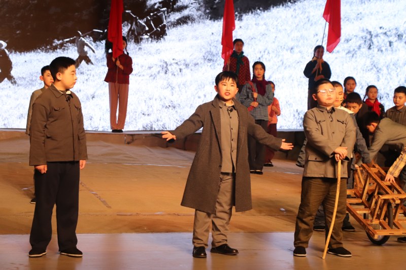 少年版话剧《红旗渠》之【红旗渠干部学院】专场演出圆满成功