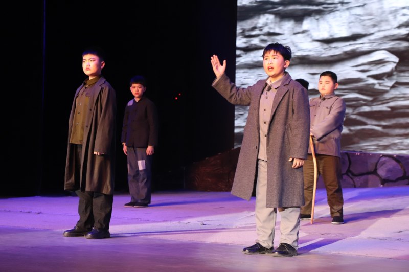 少年版话剧《红旗渠》之【红旗渠干部学院】专场演出圆满成功
