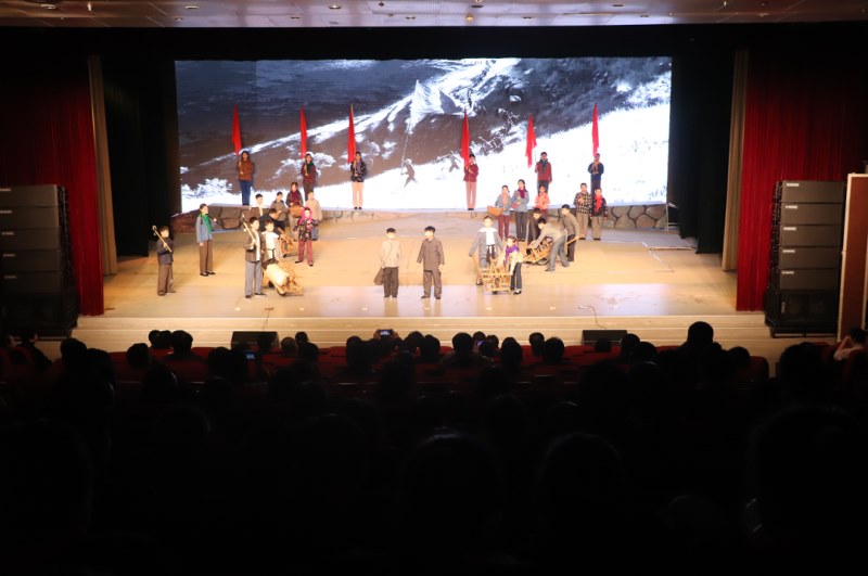 少年版话剧《红旗渠》之【红旗渠干部学院】专场演出圆满成功