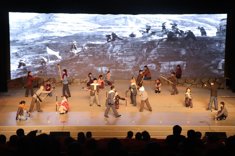 少年版话剧《红旗渠》之【红旗渠干部学院】专场演出圆满成功