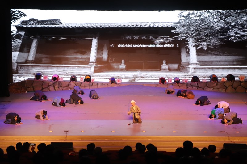 少年版话剧《红旗渠》之【红旗渠干部学院】专场演出圆满成功