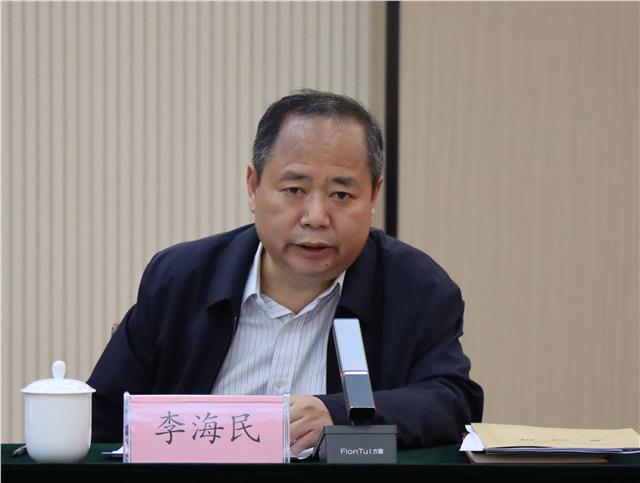 图片4.JPG “大力弘扬雷锋精神 深入开展志愿服务”理论研讨会在郑州举办